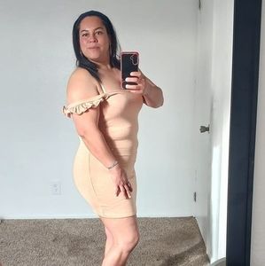 Meet your Posher, Roxana